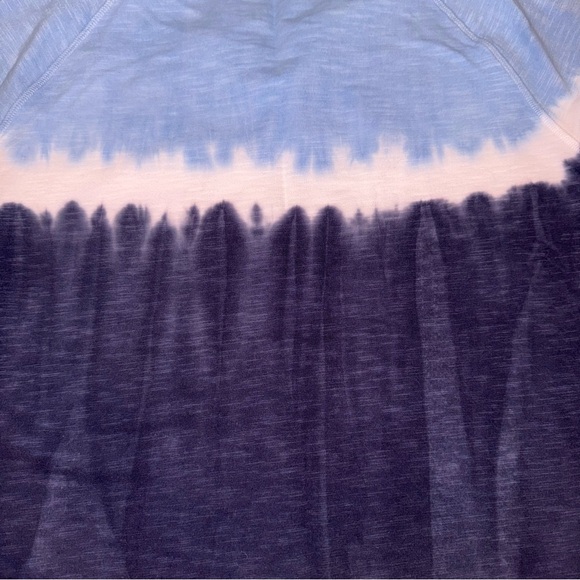 T by Talbots Women's Navy and Light Blue Tie-Dye Pullover Top - Picture 9 of 12